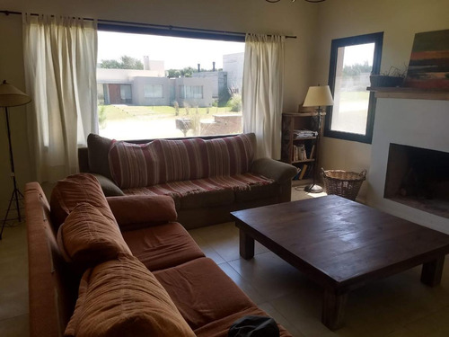 Imagen 6 de 19 de Casa A La Venta En Costa Esmeralda Área Residencial