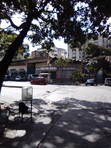 Imagen 13 de 16 de . Solo Venta. Local Comercial Nivel Calle C.c. Vista Alegre 180 M2.