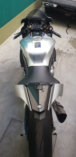 Yamaha R1 M Escape Akra Carbono Permuto Bmw