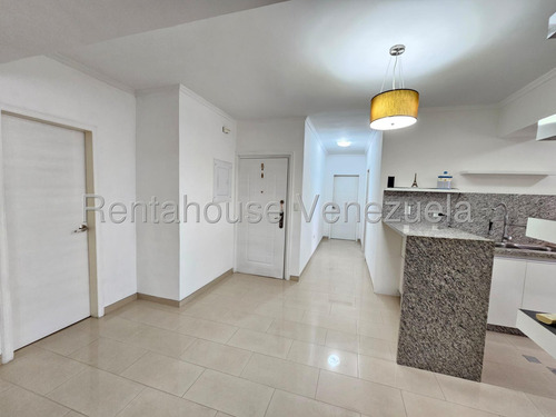 Apartamento En Venta En La Soledad Maracay 25-12181 Irrr