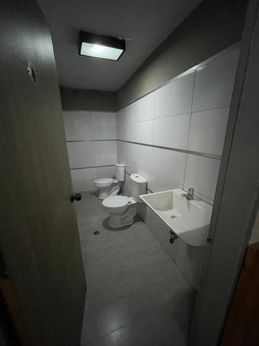 Imagen 3 de 16 de A La Venta Casa Comercial En El Viñedo, Valencia. Codigo.: Atc-769