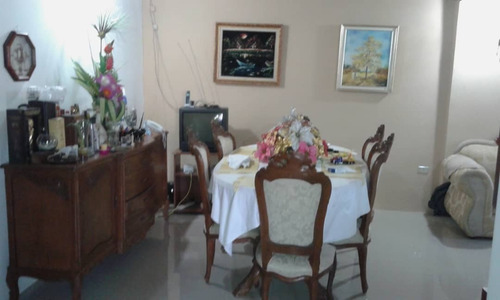 Imagen 5 de 7 de Económica Casa En Venta En Base Sucre 04141493528
