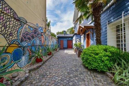 Venta Casa 7 Ambientes Con Jardín Y Pileta En Martinez