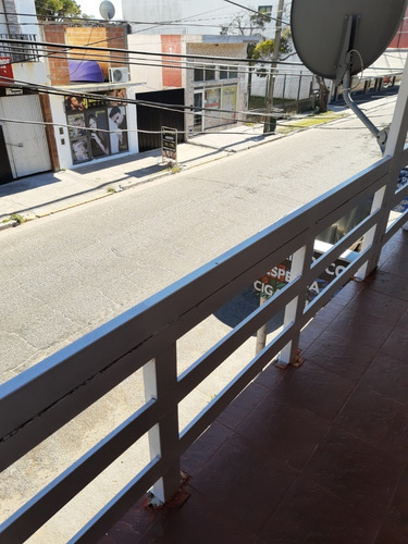 Imagen 4 de 13 de Departamento 3 Amb 1er Piso Al Frente - Calle 3 - Mar Del Tuyu