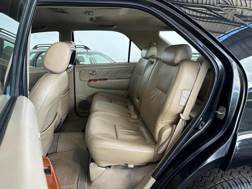 Toyota SW4 3.0 Srv 7l 4x4 Aut. 5p