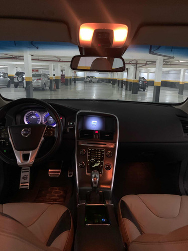 Volvo XC60 2.0 T5 R-design 5p