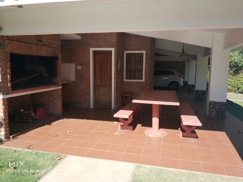 Imagen 7 de 20 de Excepcional! Chalet 3 Dormitorios Y Demás En Excelente Condiciones
