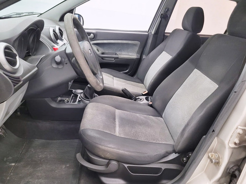 Ford Fiesta 1.0 MPI SEDAN 8V FLEX 4P MANUAL