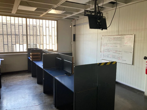 Bodega 460 M2 + Oficinas El Roble
