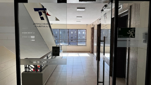 Amplias Oficinas De 1.379 Mt2 En Paseo Bandera 341 Santiago