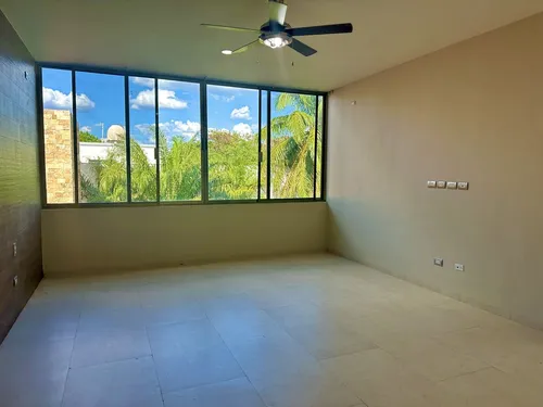 Residencia En Venta En Benito Juarez Norte Con Area De Fiestas Bar