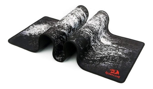 Imagem 6 de 6 de Mouse Pad gamer Redragon RD-P018 Taurus de borracha 300mm x 930mm x 3mm preto/branco