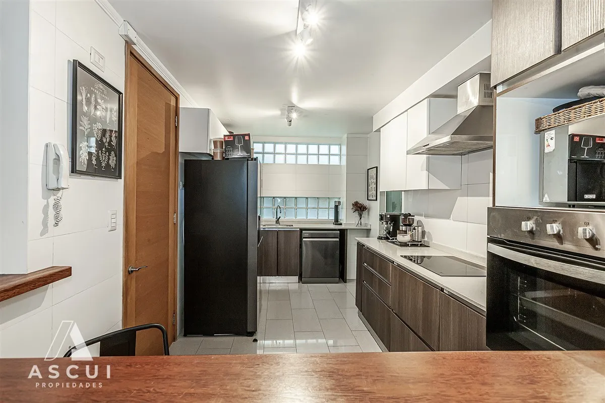 Imagen 2 de 26 de Departamento En Venta De 3 Dorm. En Lo Barnechea