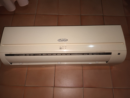 Consola De Aire Acondicionado Split De 12mil Btu. 220 V