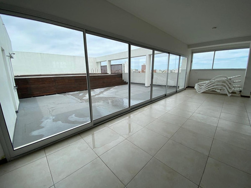 Imagen 10 de 14 de Vendemos Mono Ambiente En Calle 6 E 35 Y 36