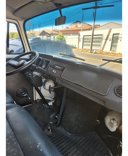 Volkswagen Kombi 1.4 MI STD LOTAÇÃO 8V FLEX 3P MANUAL