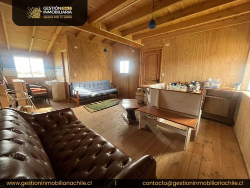 Se Vende Amplia Casa En Parcela 8d/6b, Frutillar