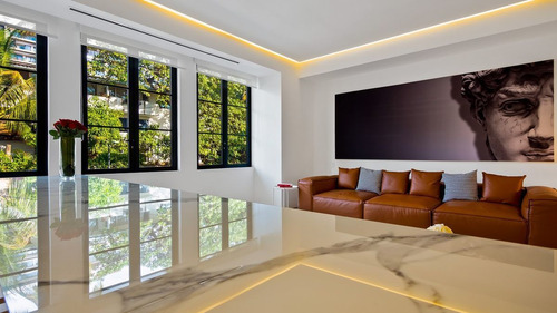 Pier 57 Unit 211