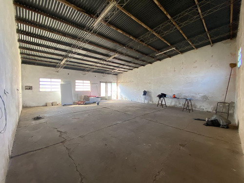 Casa+ Galpón En Venta Sobre Sgto Cabral Sjn