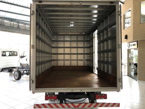 Imagem 10 de 15 de Iveco Daily 35150 0km Baú Carga Seca