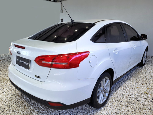 Ford Focus III 1.6 Sedan S