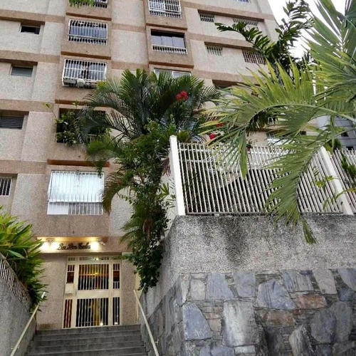 Imagen 2 de 13 de Caurimare, Vendo Apto Actualizado 3hab,2baños 1 Estaciónamie