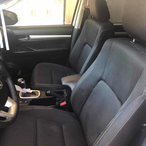 Toyota Hilux 2.8 Cd Srv 177cv 4x4 At 2017