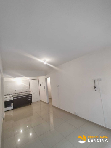 Imagen 3 de 7 de Departamento En Venta - 1 Dormitorio C/cochera - Centro Carlos Paz