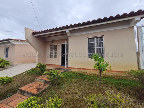 Imagen 24 de 30 de Casa En Venta En La Piedad Cabudare Lara, Conjunto Privado Con Vigilancia Las 24 Horas Del Dia, Numero De Contacto Teléfono: (0.4.2.4.5.9.3.7.5.4.2), Rent-a-house Centro Occidente Mls Código: 22-24898