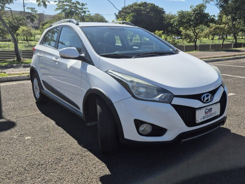 Hyundai HB20X HB20X 1.6 16V PREMIUM FLEX 4P AUTOMÁTICO