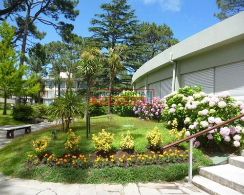 Imagen 11 de 16 de Apartamento En Mansa - Punta Del Este