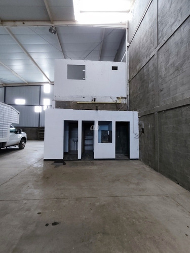 Imagen 7 de 12 de Galpón En Venta Aerocentro Centro Empresarial Barcelona