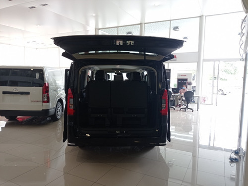 Toyota Hiace Commuter Pasajeros 2021 !! 2.8 Tdi 6at 14a