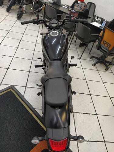 Kawasaki Vulcan S Preta 2016 - Target Race