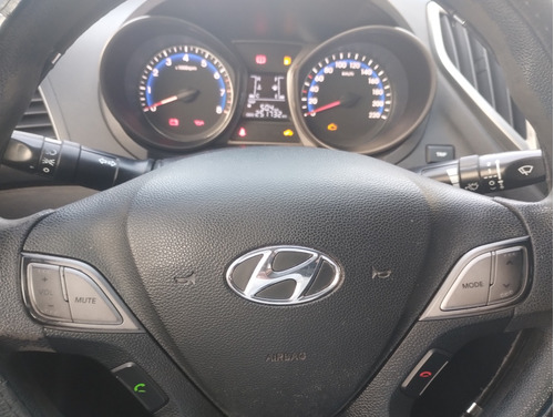 Hyundai HB20S 1.6 Comfort Plus Flex 4p