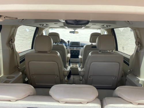 Imagen 9 de 14 de Vw Routan 2010 - Excelentes Condiciones!!