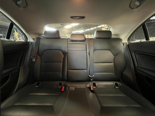 Mercedes-Benz Clase GLA 1.6 200 Cgi Sport At