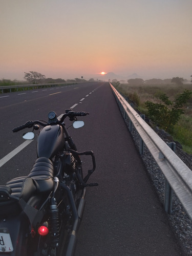 Iron 883 Modelo 2016. Con Varios Extras