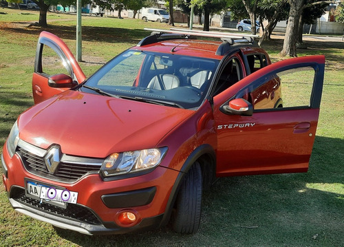 Renault Sandero Stepway 2016 1.6 Privilege 105cv