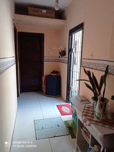 Inmobiliaria Vende Casa En Barrio Perez Castellanos