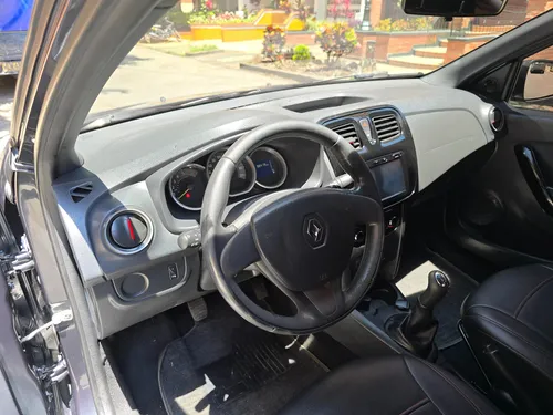 Renault Logan 1.6 Polar