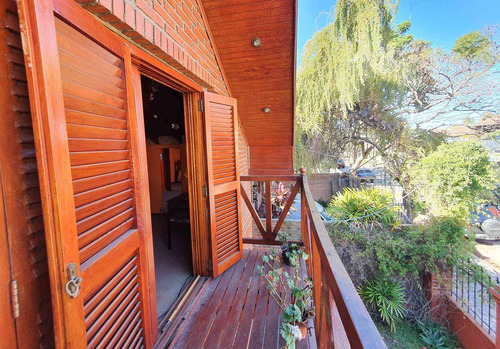 Imagen 12 de 17 de Venta De Casa 4 Ambientes Con Pileta Quilmes