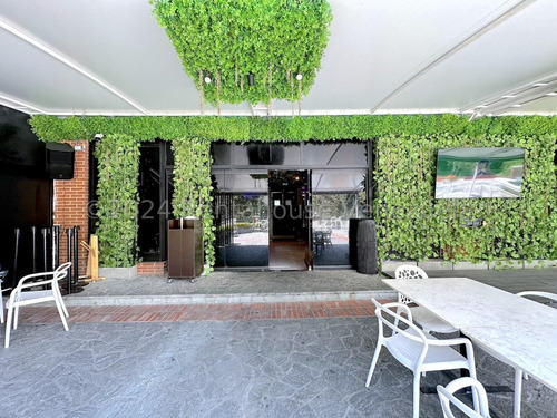 Excelente Local Comercial En Alquiler - Urb. Vizcaya.