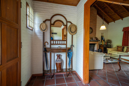 Venta Casa En Bella Vista En Barrio Cerrado