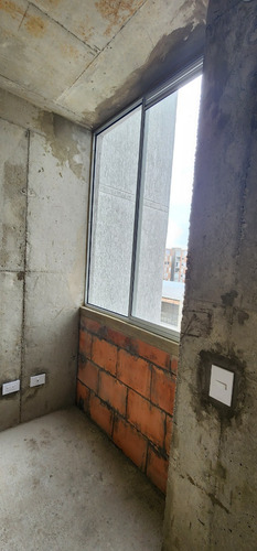 Venta De Apartamento En Obra Gris En Chía, Con Parqueadero. Sector De Gran Valorización