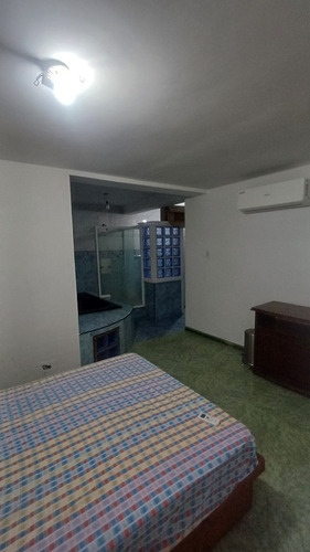 Casa De 4 Hab Y 4 Baños