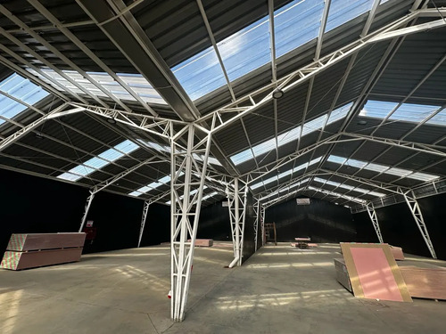 Bodega Nueva De 472 M2 En Arriendo / Salida Sur De Temuco
