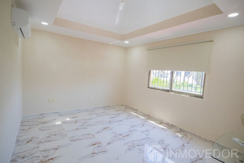 Casa · 4 Recámaras · Alberca · Centro · Sm12 · 350m2