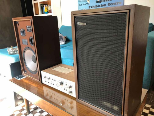 Amplificador Akai - Bafles Audinac 718