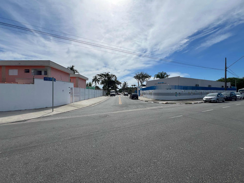 Apartamento Térreo 2 Dormitórios Com Quintal